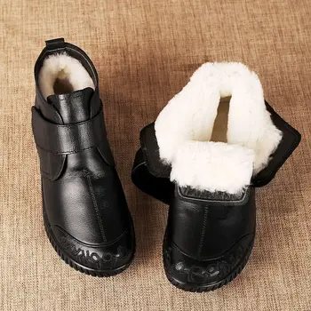2023 Дамски зимни памучен обувки от мека кожа и гъста козина на не-хлъзгава подметка, къси плюшени ботуши на средна възраст