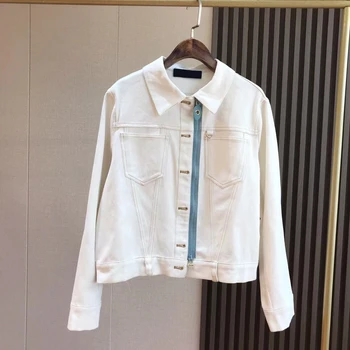 2023 Есен Ново бяло джинсовое късо палто с Модерна универсална проста дамски яке
