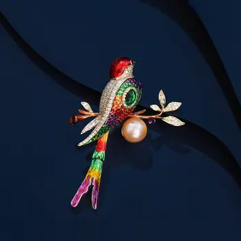 Брошка с цветно капающим масло от сладководни перли във формата на птица