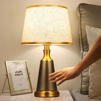 Класическа настолна лампа осветява луксозна индукционную настолна лампа за спалня с регулируема яркост сензорен тип