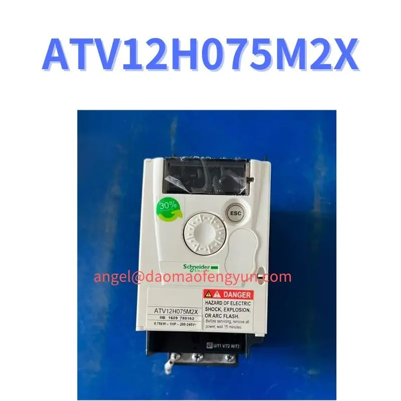 ATV12H075M2X Б/инвертор 0,75 кВт-1 с. л.-200-240 v ~ функционална работа по реда0