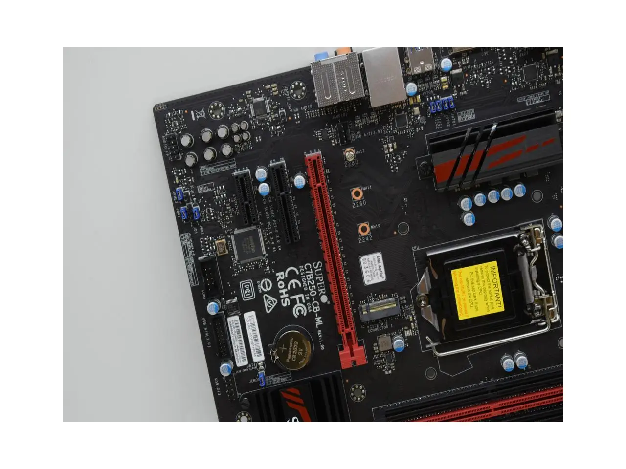Дънна платка LGA 1151 SUPERMICRO MBD-C7B250-CB-ML-O DDR4 32GB дънна Платка LGA 1151 Intel B250 HDMI, SATA 6 gb/s и USB 3.0, Micro ATX3