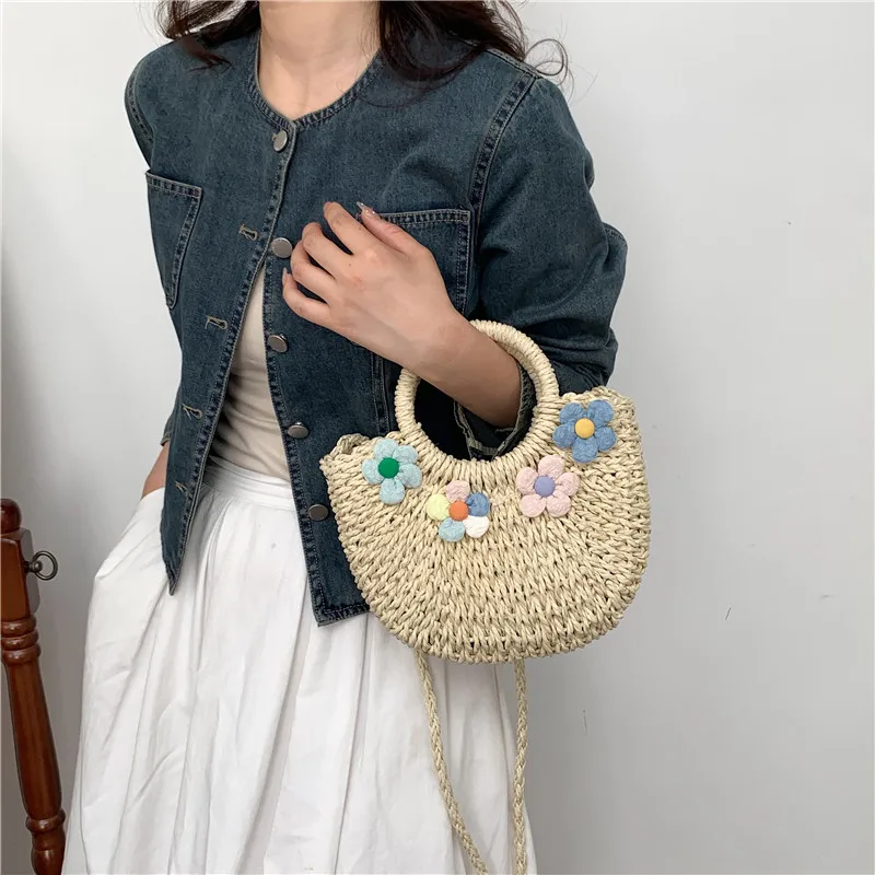 Лятната Сламена чанта Дамски Тканая чанта ръчна изработка, Дизайнерски чанта във формата на Луната, в Чантата, Цвете чанта от ратан, Тенденция Плажна чанта през рамо2