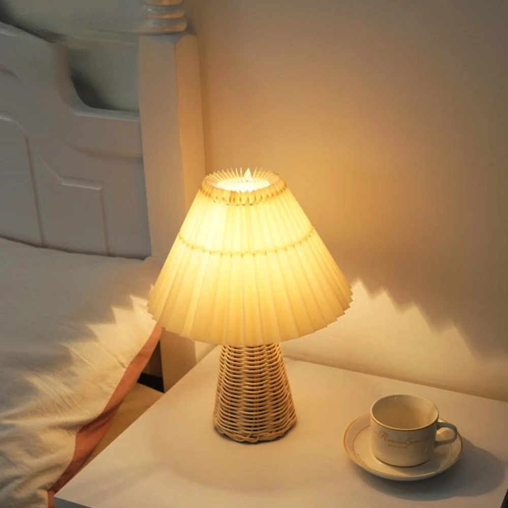 Модули Лоза тъкане на сто нагънат настолна лампа спалня нощни ретро лампи с настаняване в семейство топли северните малка декоративна настолна лампа1