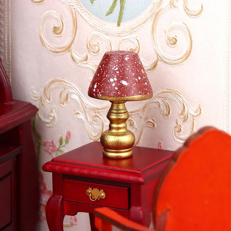 1/12 Миниатюрен Куклена къща, Реколта Червена Настолна лампа, Симулация модел на мебели, играчки за мини-бижута, аксесоари за куклена къща1